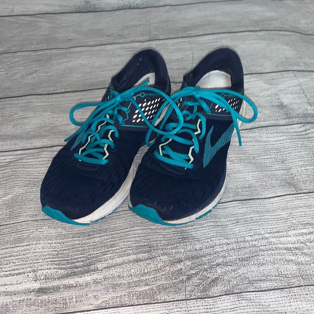Brooks Ravenna 9 Energize blue sneakers size 7.5
